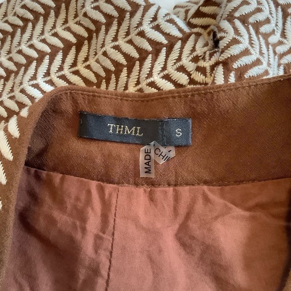 THML Brown & Beige Embroidered Short Shorts Sz-S - Picture 4 of 4